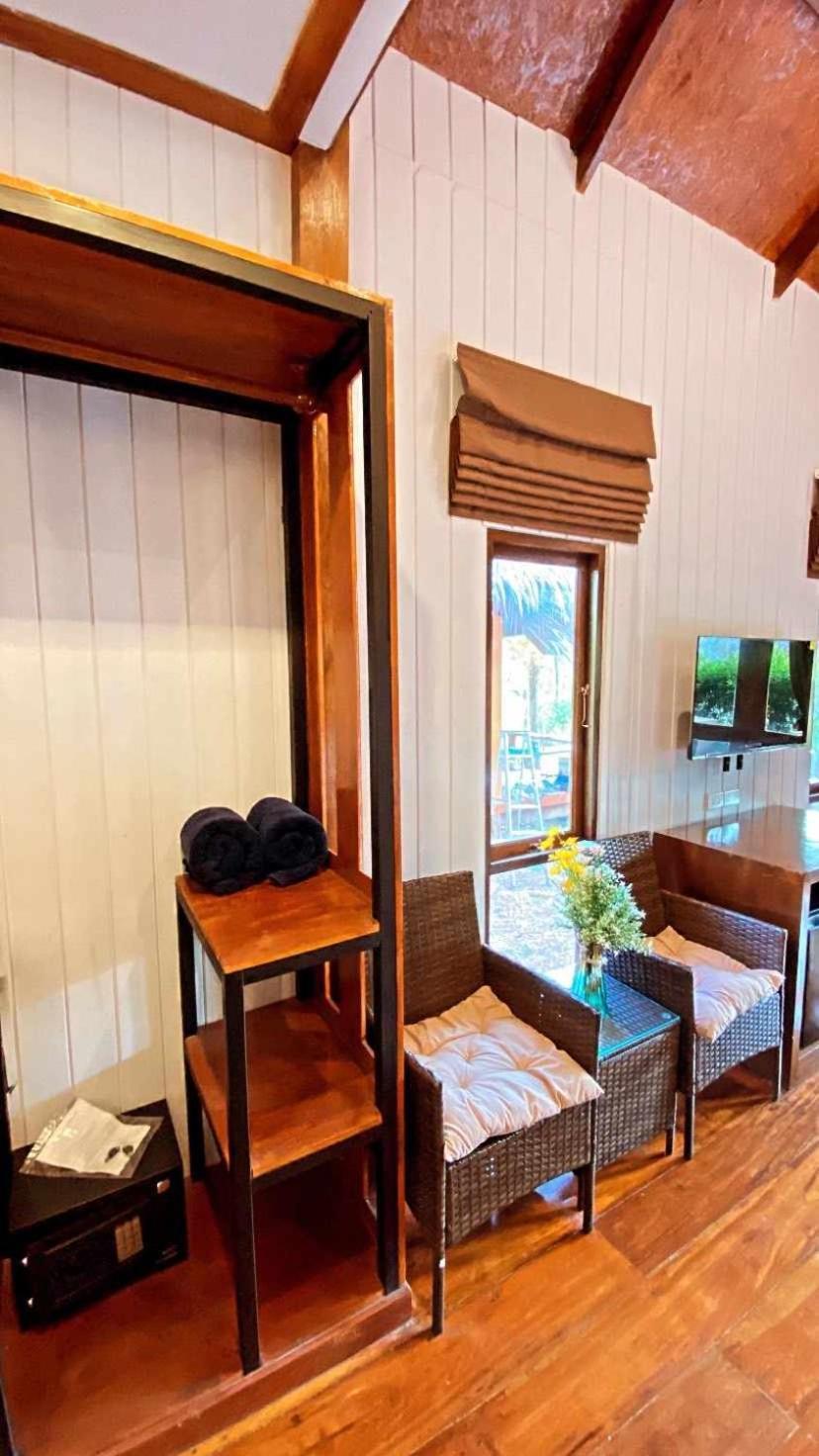 Little Rock Kohjum Otel Koh Jum Dış mekan fotoğraf